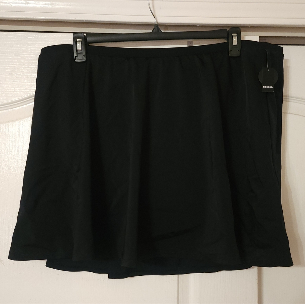 NEW 4X TORRID SWIM SKIRT / SKORT WITH Shorts - Black